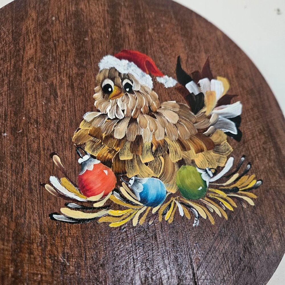 Vintage 70s 80s Handpainted Christmas Chicken Egg Wooden Wall Art Plaque 8" - Picture 2 of 3